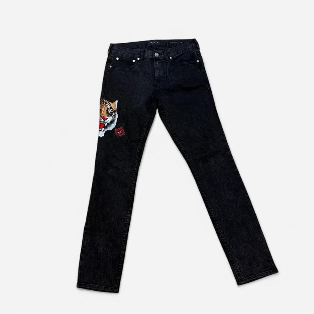 Pacsun mens black tiger embroidered 31x32 (actually 32x32)